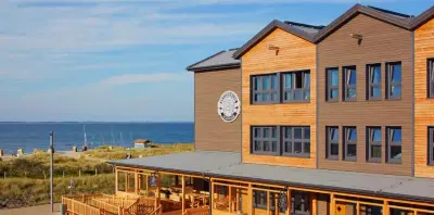 🏖️ ÜN im Hotel Bretterbude in Heiligenhafen Ostsee (HC 92%) ab 38€ p.P.