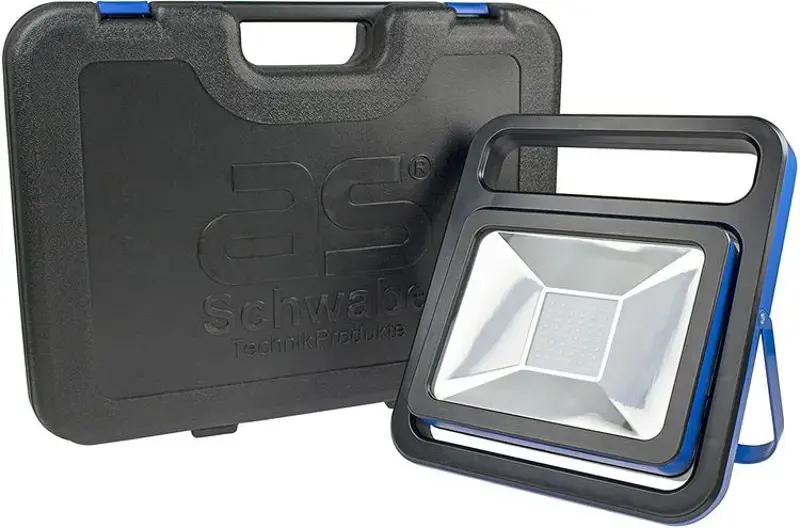 💡 as-Schwabe XXL Outdoor LED Strahler mit 50W & Koffer für 34,99€ (statt 70€)