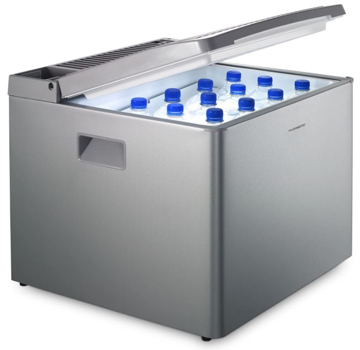 Dometic CombiCool RC 1200 EGP – lautlose, elektrische Absorber-Kühlbox mit Gas-Anschluss 50 mbar für 126,90€ (VG: 284,05€)