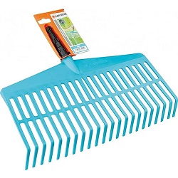 43cm Gardena Combisystem-Rechenbesen mit robusten Kunststoffzinken (3101-20) für 9,99€ (Vergleich: 15,76€)