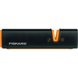 Fiskars Xsharp Axt- und Messerschärfer für 12,89€ (VG: 16,45€)