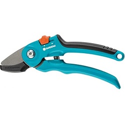 Gardena Gartenschere mit Amboss-Schneide (8855-20) für 12,90€ (Vergleich: 15,92€)