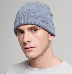 Superdry Orange Label Logo Beaniemütze aus Bio-Baumwolle für 7,96€ (Vergleich: 14,98€)