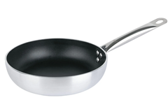 ELO Aluminium-Schmorpfanne (Ø 24 cm, alle Herdarten, mit Antihaftversiegelung) für 7,99€ (Vergleich: 29,48€)