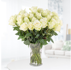 Blumenshop: 40 weiße Rosen (40cm Stiellänge) für 25,90€ (statt 48,90€)