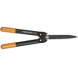 57cm Getriebe-Heckenschere Fiskars PowerGear II HS72 für 34,11€ (Vergleich: 39,90€)