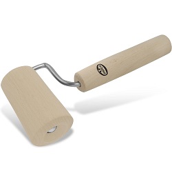 Dr. Oetker Teigroller aus Holz (18 x 7 cm) für 6,79€ (Vergleich: 12,34€)