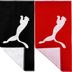50% Rabatt auf das PUMA Sporthandtuch – Statement Deluxe Edition, Schwarz oder Rot