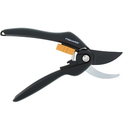 20cm Bypass-Gartenschere Fiskars P26 für 9,99€ (Vergleich: 14,94€)
