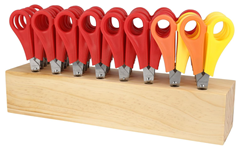 [Prime] Westcott Scheren Block aus Holz inkl. 32 Scheren (26x Rechtshänder, 6x Linkshänder) für 16,14€ (statt 18,99€)