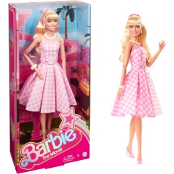 Barbie The Movie – Margot Robbie als Barbie Puppe im rosa-weißen Karo-Kleid (HPJ96) für 29,99€ (VG: 39,89€)