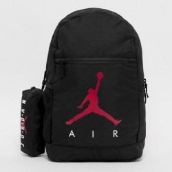 Air Jordan Rucksack in Schwarz mit Federmäppchen für 26,50€ (Vergleich: 36€)