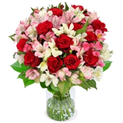 Blume Ideal: Blumenstrauß „Liebesgruß“ mit bis zu 40 Rosen- und Inkalielienblüten für 24,48€