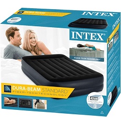 Intex 64124 Luftbett mit Pumpe (203x152x42cm) für 32,55€ (Vergleich: 41,39€)