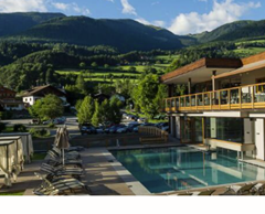 Top-Bewertungen: 1 Nacht im Green Lake Hotel Weiher inkl. ¾ Verwöhnpension & Wellness ab 99,50 € pro Person