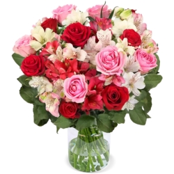 Blumenstrauß Rosenwunder mit bis zu 40 Blüten, Rote & pinke Rosen und Alstroemeria für 27,48€