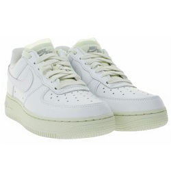 NIKE Air Force 1 Low Premium Sneaker (Echtleder, mit Lace-Jewels) für 69,99€ (Vergleich: 90,99€)