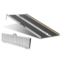 VEVOR Tragbare Rollstuhlrampe (1,52 m, klappbar, Aluminium) für 110,30€