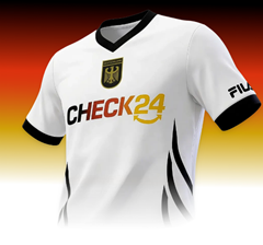 CHECK24 WM-Tippspiel: Gratis Deutschland-Trikot in der App sichern