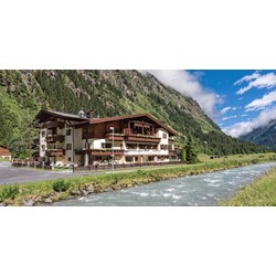 Hotel Möderle (Tirol): 1 Nacht Halbpension & Wellness ab 75€ pro Person
