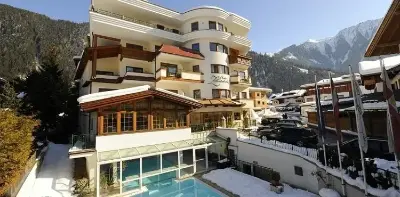 🏡 2 ÜN in Mayrhofen (Tirol) inkl. Verwöhnpension & Wellness ab 269€ p.P.